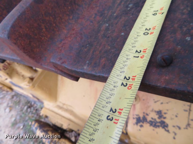 image for item DE6544 Caterpillar D8H dozer