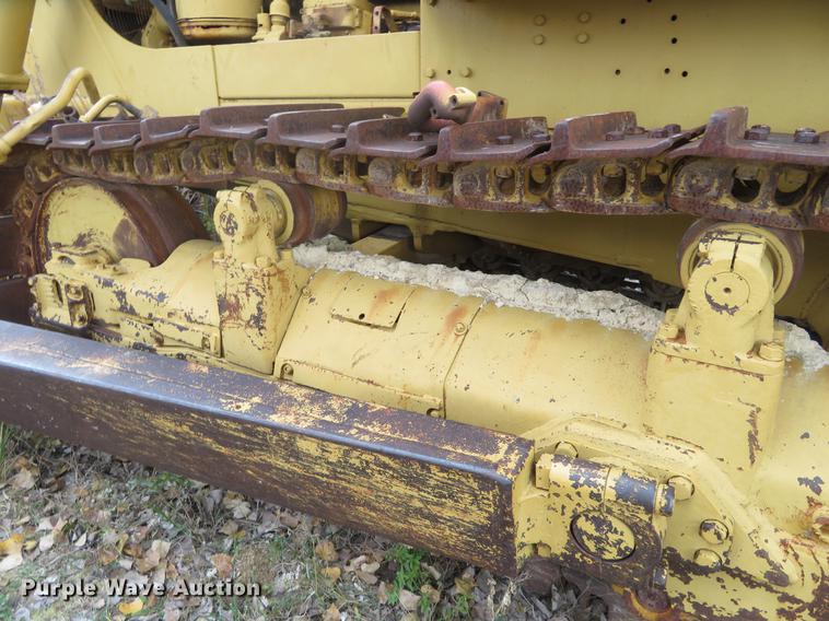 image for item DE6544 Caterpillar D8H dozer