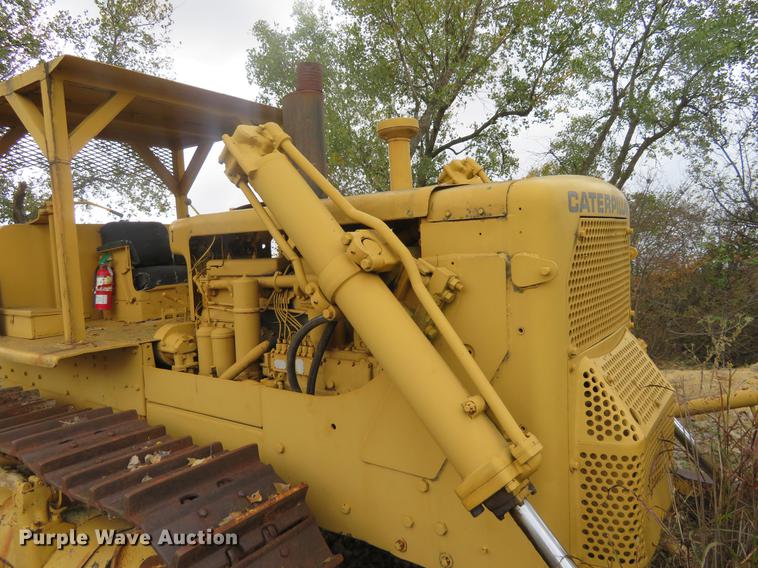 image for item DE6544 Caterpillar D8H dozer