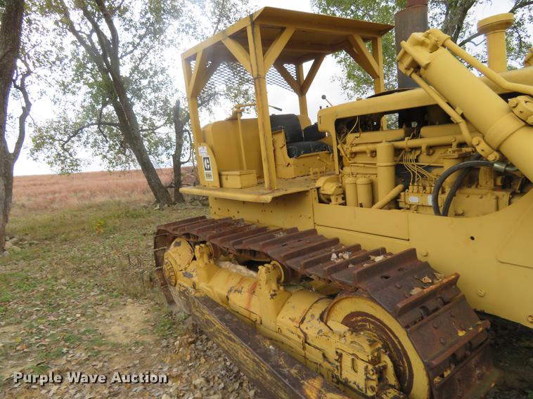 image for item DE6544 Caterpillar D8H dozer