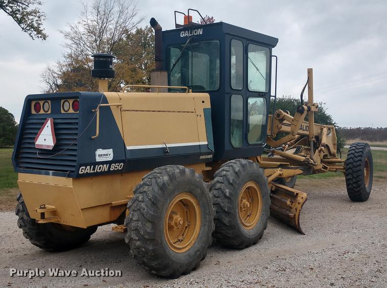 image for item DE6548 1994 Galion Dresser 850 motor grader