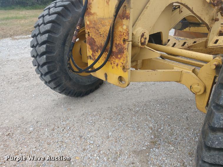 image for item DE6548 1994 Galion Dresser 850 motor grader