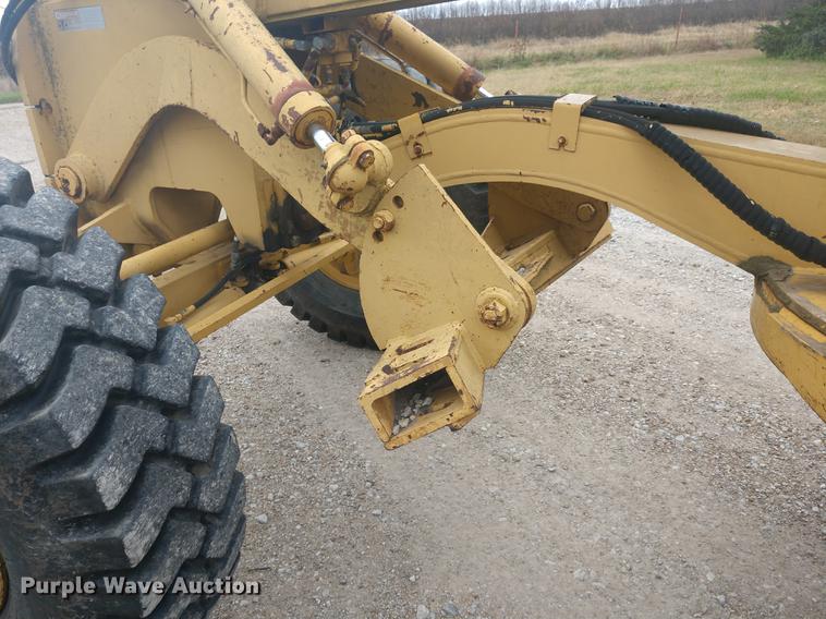 image for item DE6548 1994 Galion Dresser 850 motor grader
