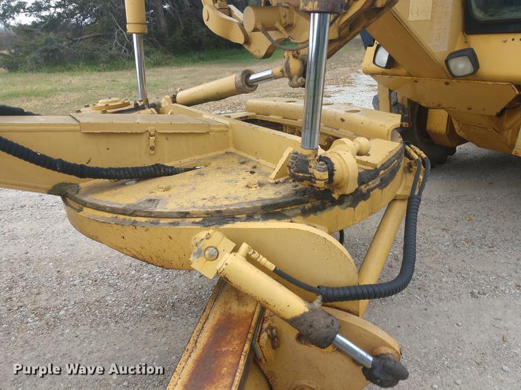 image for item DE6548 1994 Galion Dresser 850 motor grader