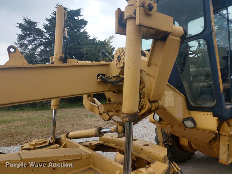 image for item DE6548 1994 Galion Dresser 850 motor grader