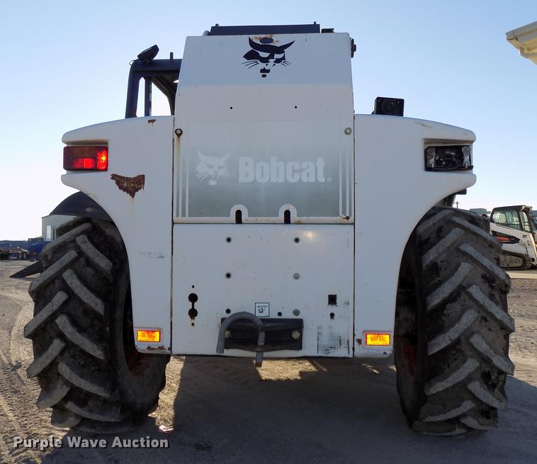 image for item DE7540 2010 Bobcat V723 telehandler