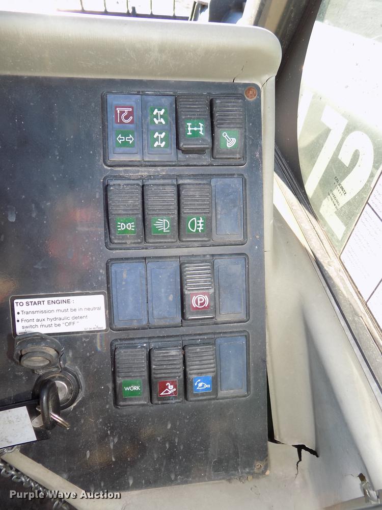 image for item DE7540 2010 Bobcat V723 telehandler