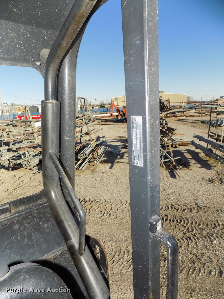 image for item DE7540 2010 Bobcat V723 telehandler