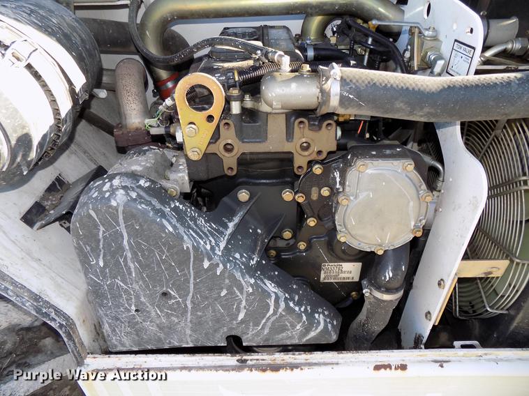 image for item DE7540 2010 Bobcat V723 telehandler