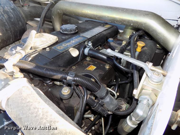 image for item DE7540 2010 Bobcat V723 telehandler