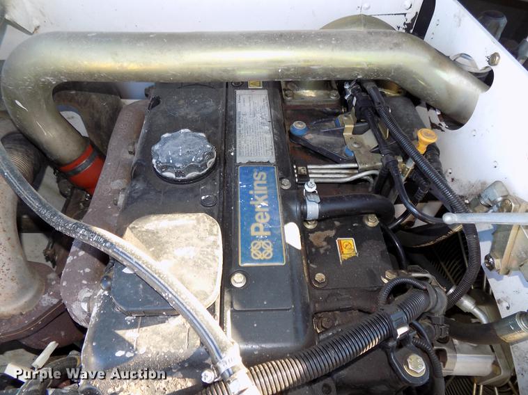 image for item DE7540 2010 Bobcat V723 telehandler