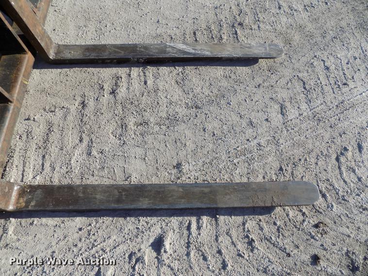 image for item DE7540 2010 Bobcat V723 telehandler