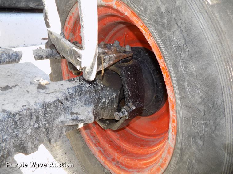 image for item DE7540 2010 Bobcat V723 telehandler