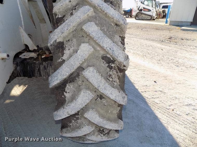 image for item DE7540 2010 Bobcat V723 telehandler