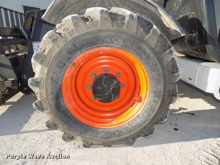 image for item DE7540 2010 Bobcat V723 telehandler