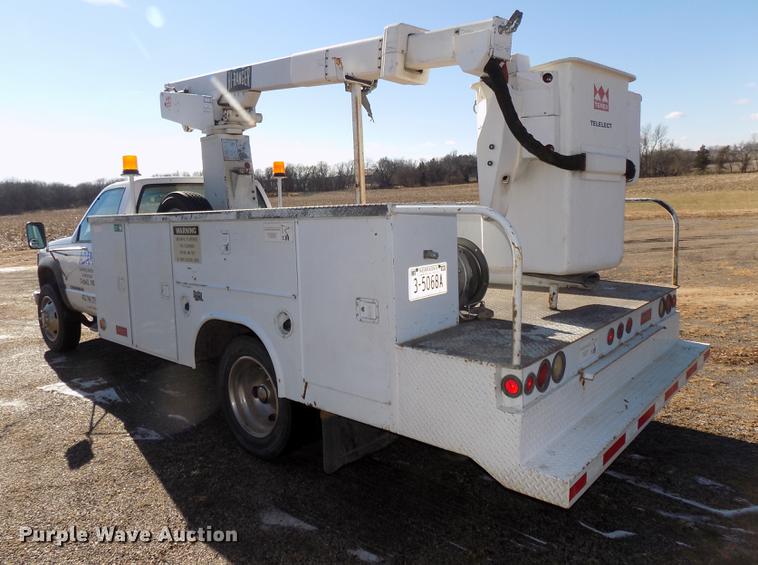 image for item DE7548 2000 Chevrolet C3500 bucket truck
