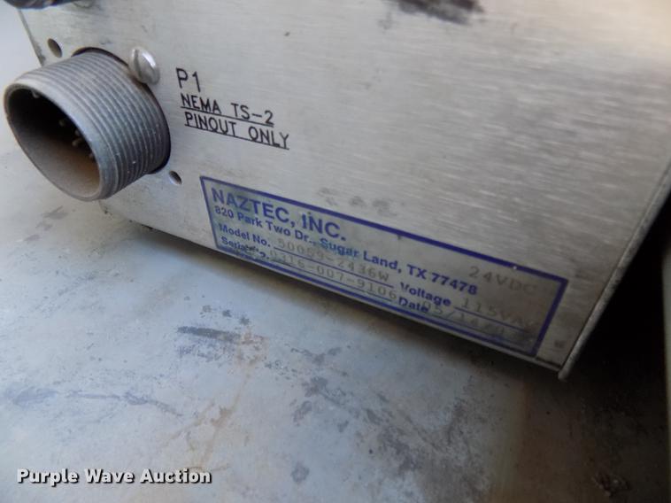 image for item DE7548 2000 Chevrolet C3500 bucket truck