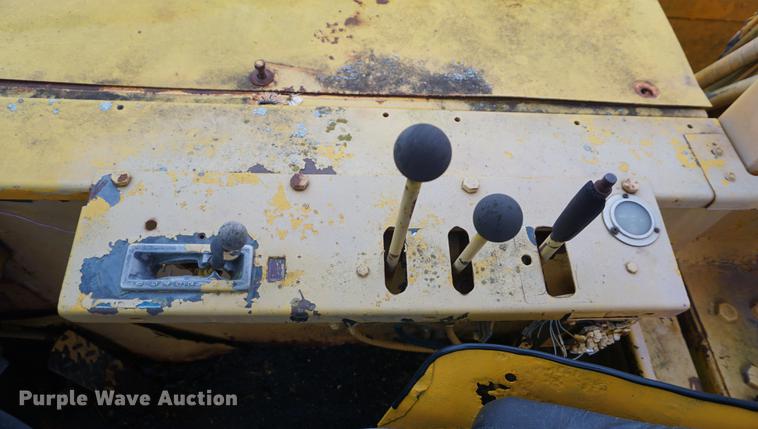 image for item DF1558 1984 John Deere 862 elevating scraper