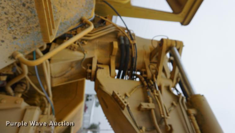 image for item DF1558 1984 John Deere 862 elevating scraper