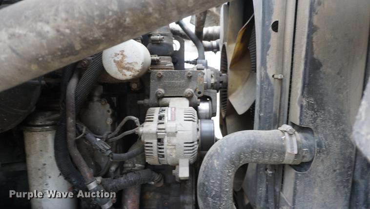 image for item DF1559 1995 Ford L8000 vacuum truck