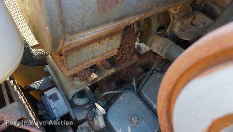 image for item DF1564 1999 Komatsu D31E-20 dozer