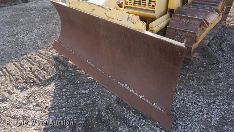 image for item DF1564 1999 Komatsu D31E-20 dozer