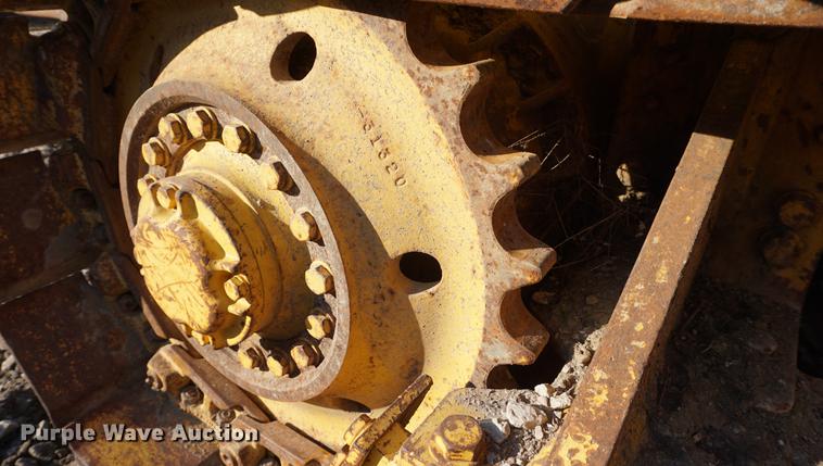 image for item DF1564 1999 Komatsu D31E-20 dozer