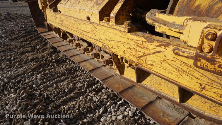 image for item DF1564 1999 Komatsu D31E-20 dozer