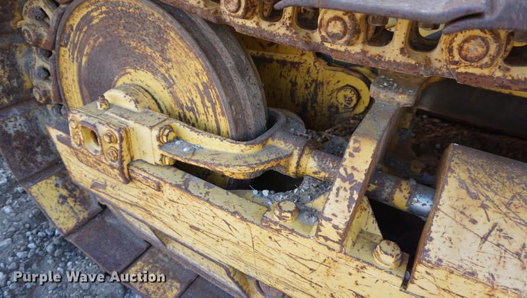 image for item DF1564 1999 Komatsu D31E-20 dozer