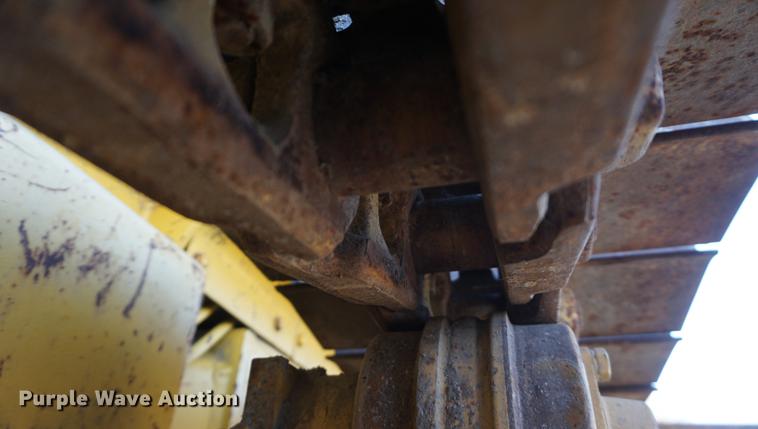 image for item DF1564 1999 Komatsu D31E-20 dozer