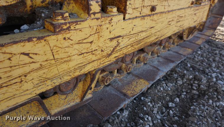 image for item DF1564 1999 Komatsu D31E-20 dozer