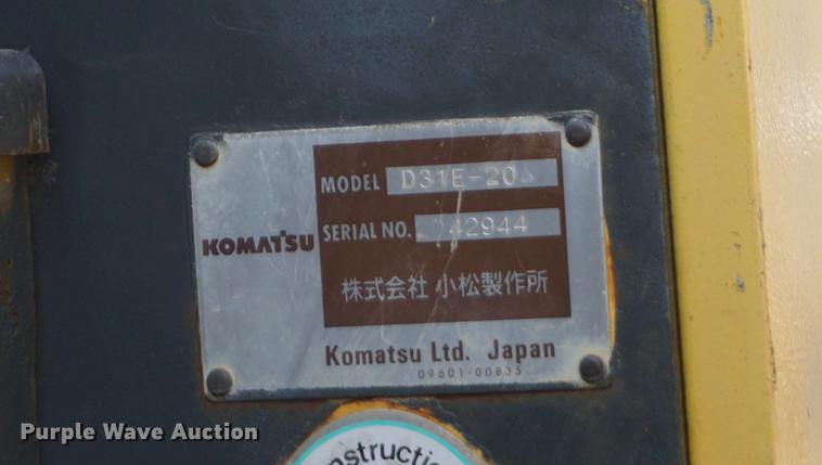 image for item DF1564 1999 Komatsu D31E-20 dozer