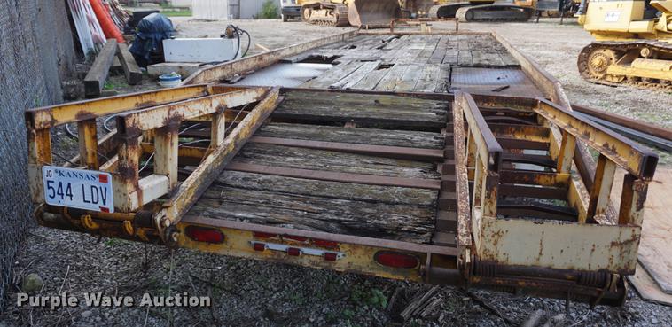 image for item DF1565 1986 CZ CZ20RT equipment trailer