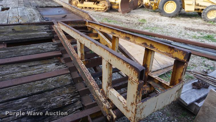 image for item DF1565 1986 CZ CZ20RT equipment trailer