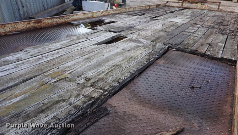 image for item DF1565 1986 CZ CZ20RT equipment trailer