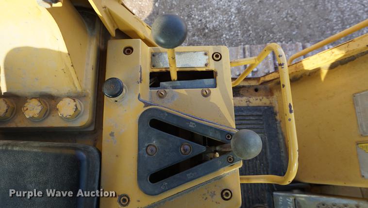 image for item DF1566 1987 Caterpillar 963 LGP track loader