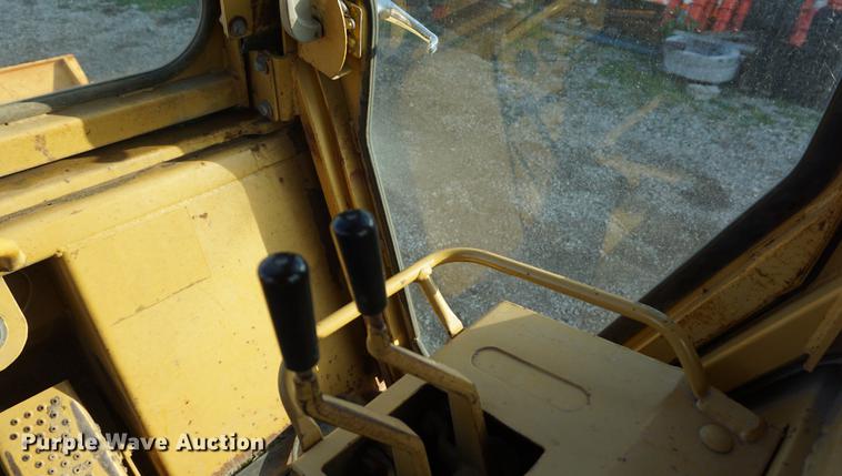 image for item DF1566 1987 Caterpillar 963 LGP track loader