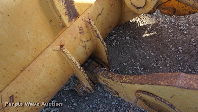 image for item DF1566 1987 Caterpillar 963 LGP track loader