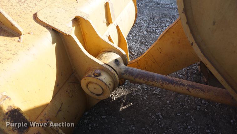 image for item DF1566 1987 Caterpillar 963 LGP track loader