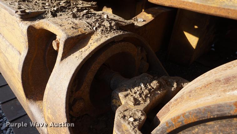 image for item DF1566 1987 Caterpillar 963 LGP track loader