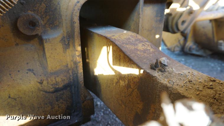 image for item DF1566 1987 Caterpillar 963 LGP track loader