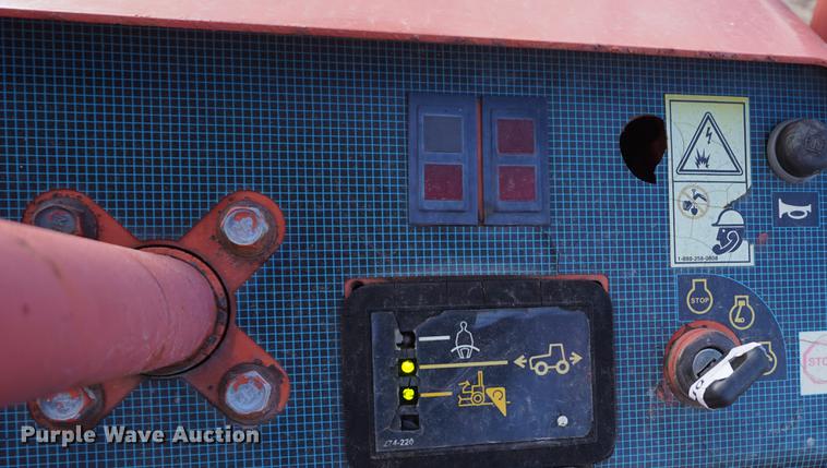 image for item DF1567 1999 Ditch Witch 3700DD trencher