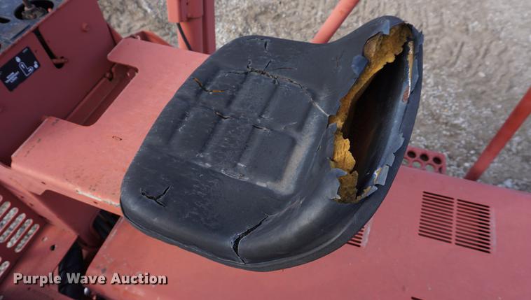 image for item DF1567 1999 Ditch Witch 3700DD trencher