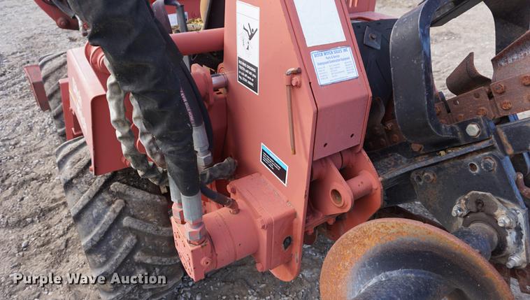 image for item DF1567 1999 Ditch Witch 3700DD trencher