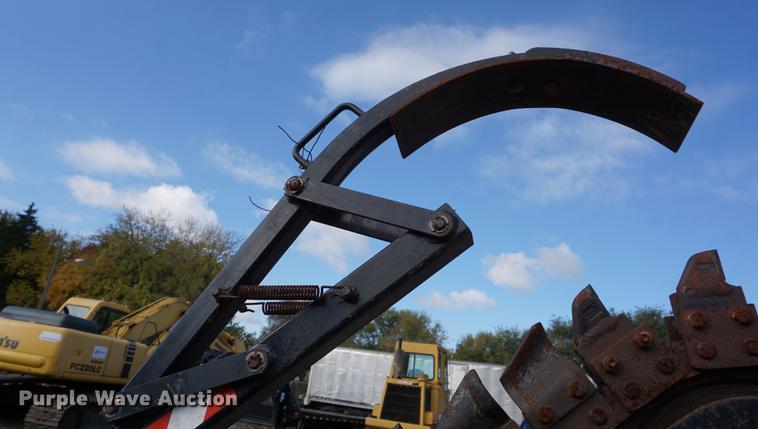image for item DF1567 1999 Ditch Witch 3700DD trencher