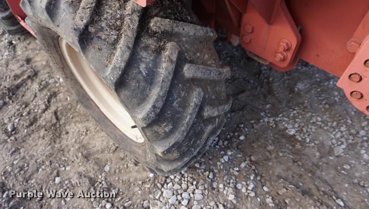 image for item DF1567 1999 Ditch Witch 3700DD trencher
