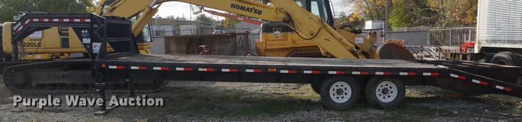 image for item DF1568 2004 PJ equipment trailer