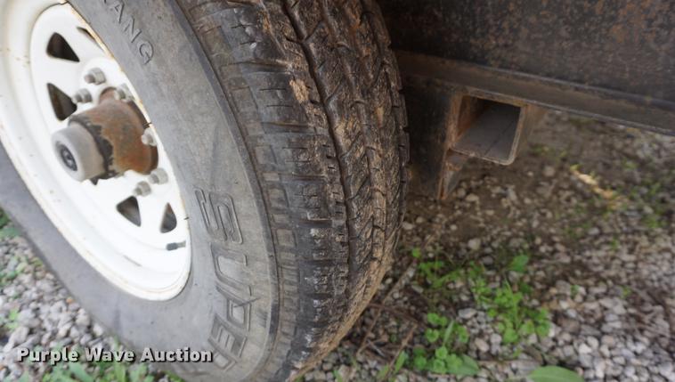 image for item DF1568 2004 PJ equipment trailer