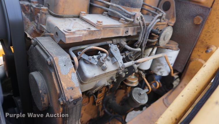 image for item DF1576 1989 Case 580K backhoe