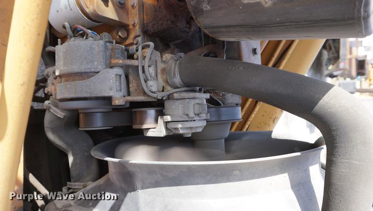 image for item DF1576 1989 Case 580K backhoe